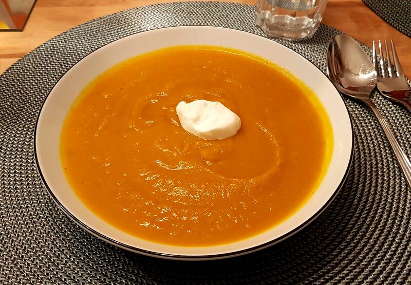 Datei:Flos Kürbissuppe.jpeg