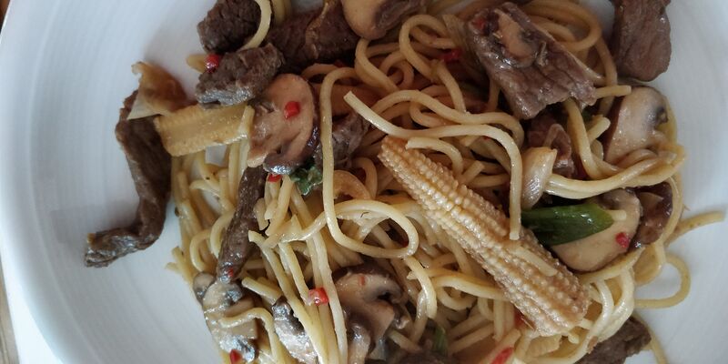 Datei:TeriyakiRind 6.jpg