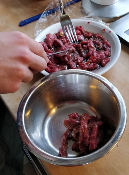 Datei:TeriyakiRind 3.jpg